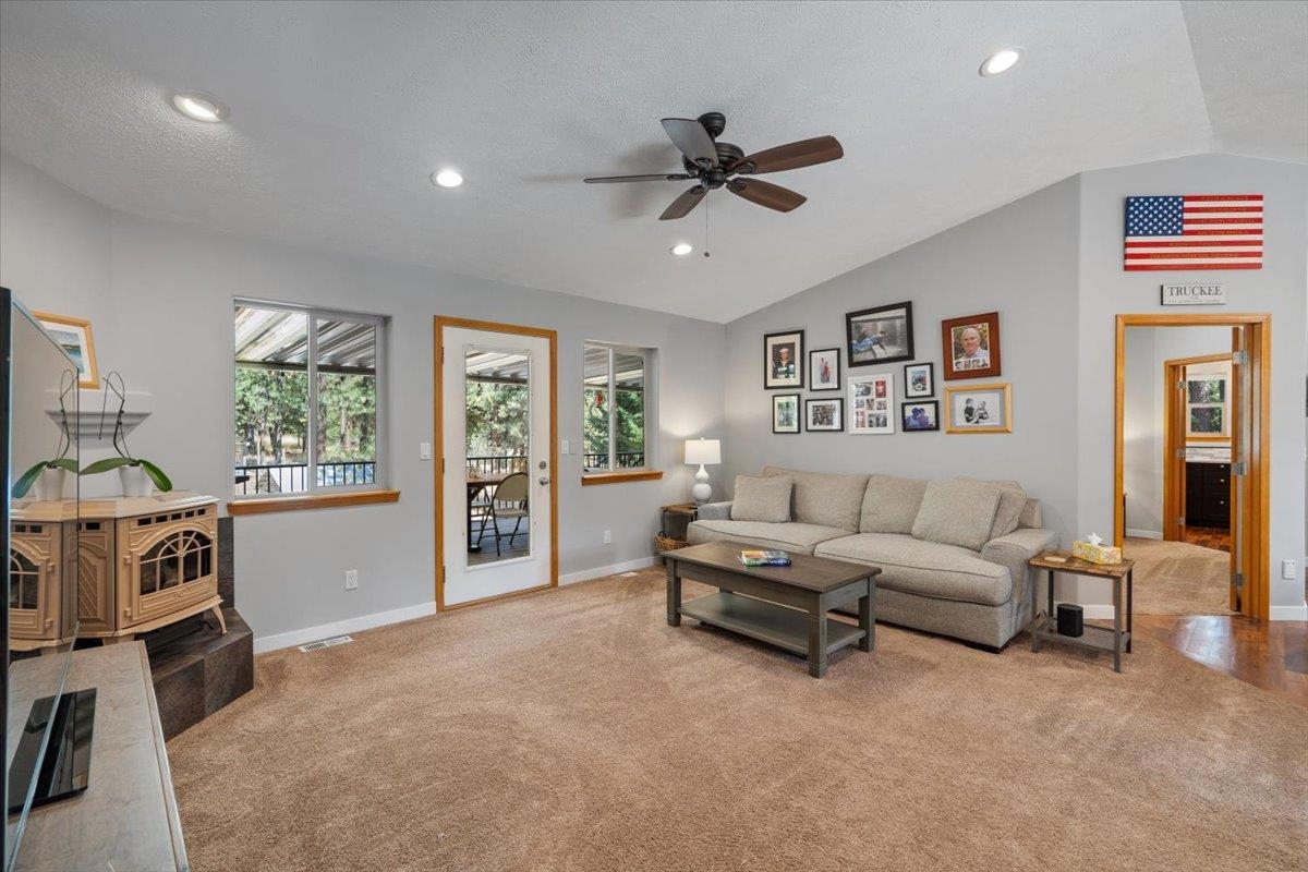 6910 North Harvard Road Newman Lake, WA 99025 - Photo 10 of 46