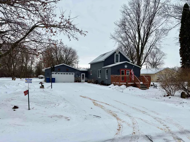 $200,000 | W7643 Poplar Road, Shawano, WI 54166