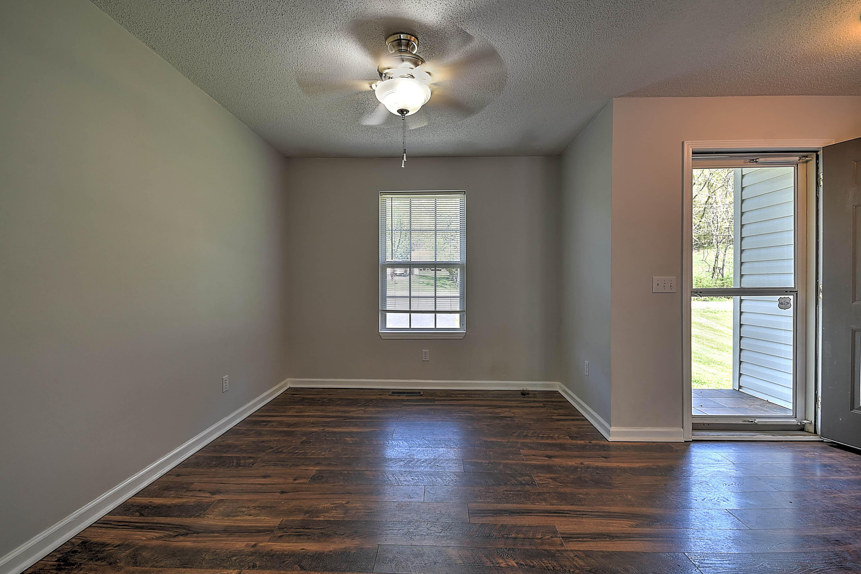 1003 Barber Road Bristol, TN 37620 - Photo 8 of 37 GLovier-9