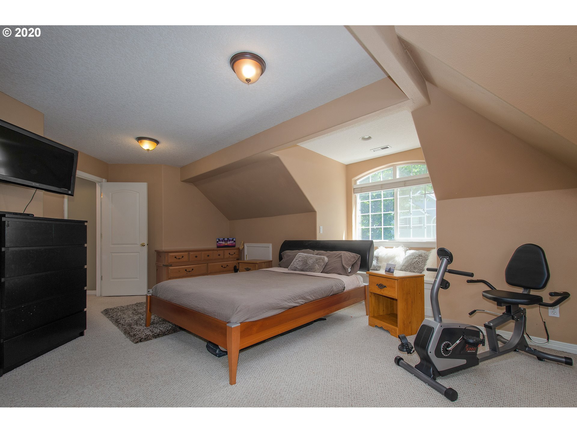 28547 Southwest Cascade Loop Wilsonville, OR 97070 - Photo 24 of 32 Gallery Image 24