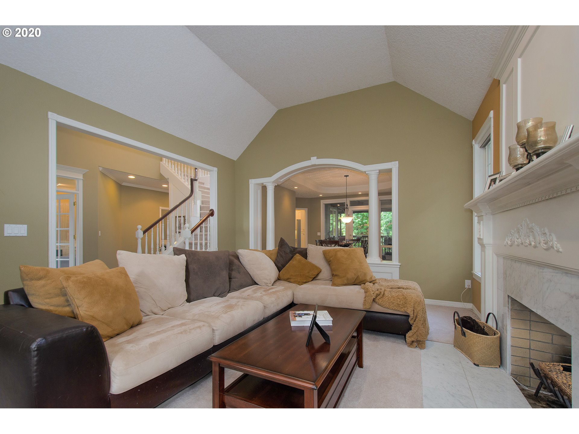 28547 Southwest Cascade Loop Wilsonville, OR 97070 - Photo 6 of 32 Gallery Image 6