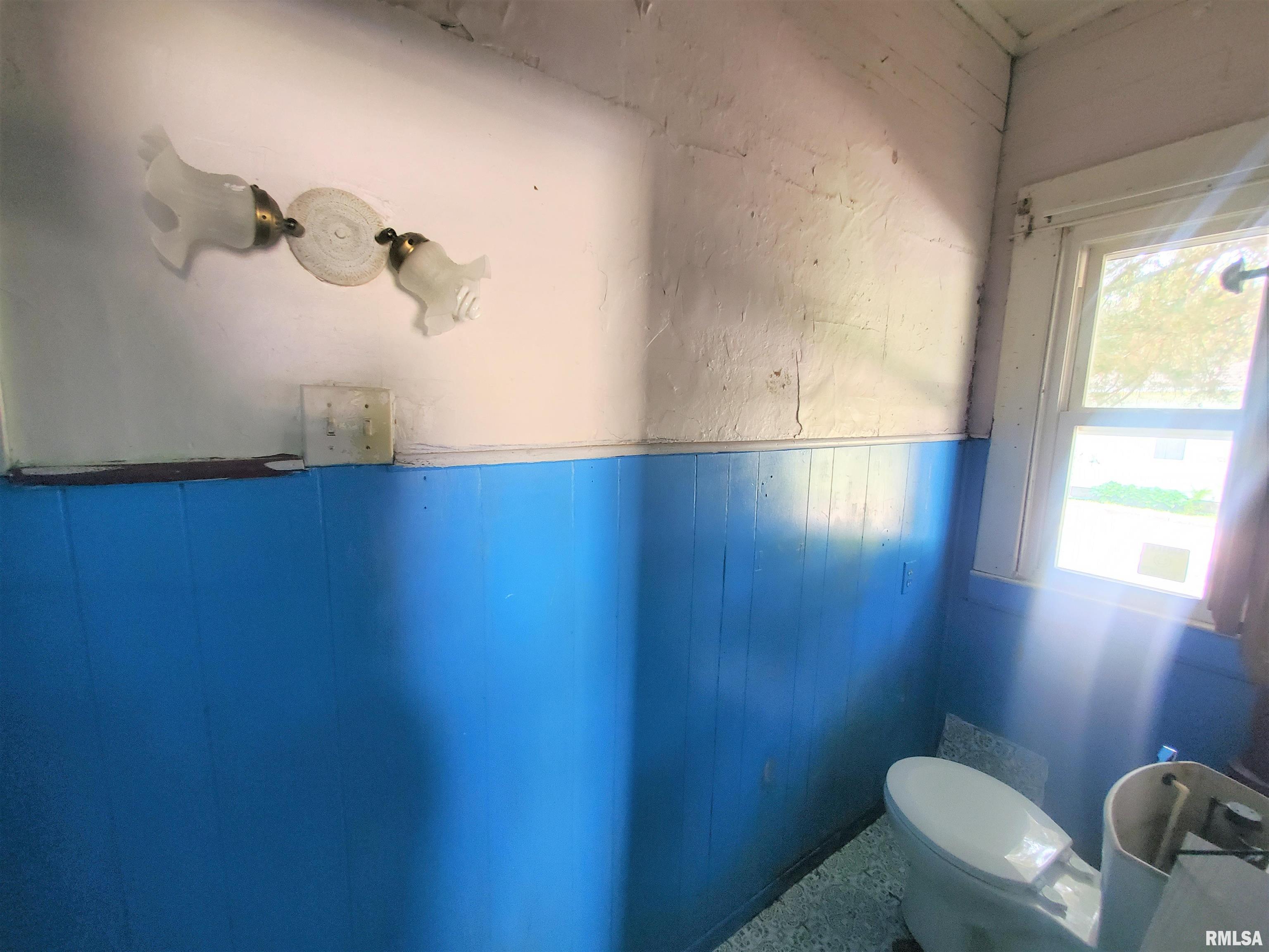 408 South State Street Christopher, IL 62822 - Photo 17 of 21