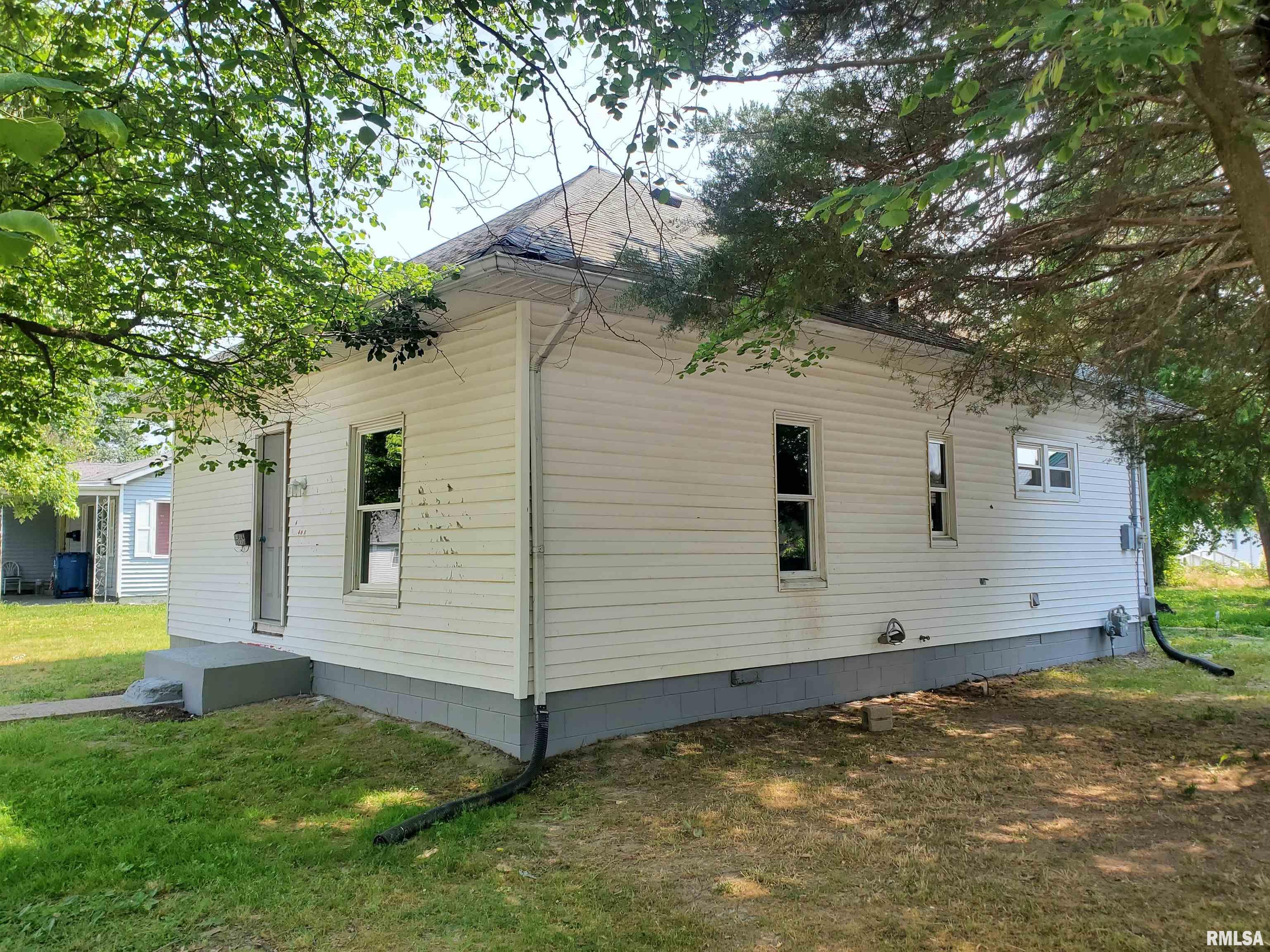 408 South State Street Christopher, IL 62822 - Photo 3 of 21