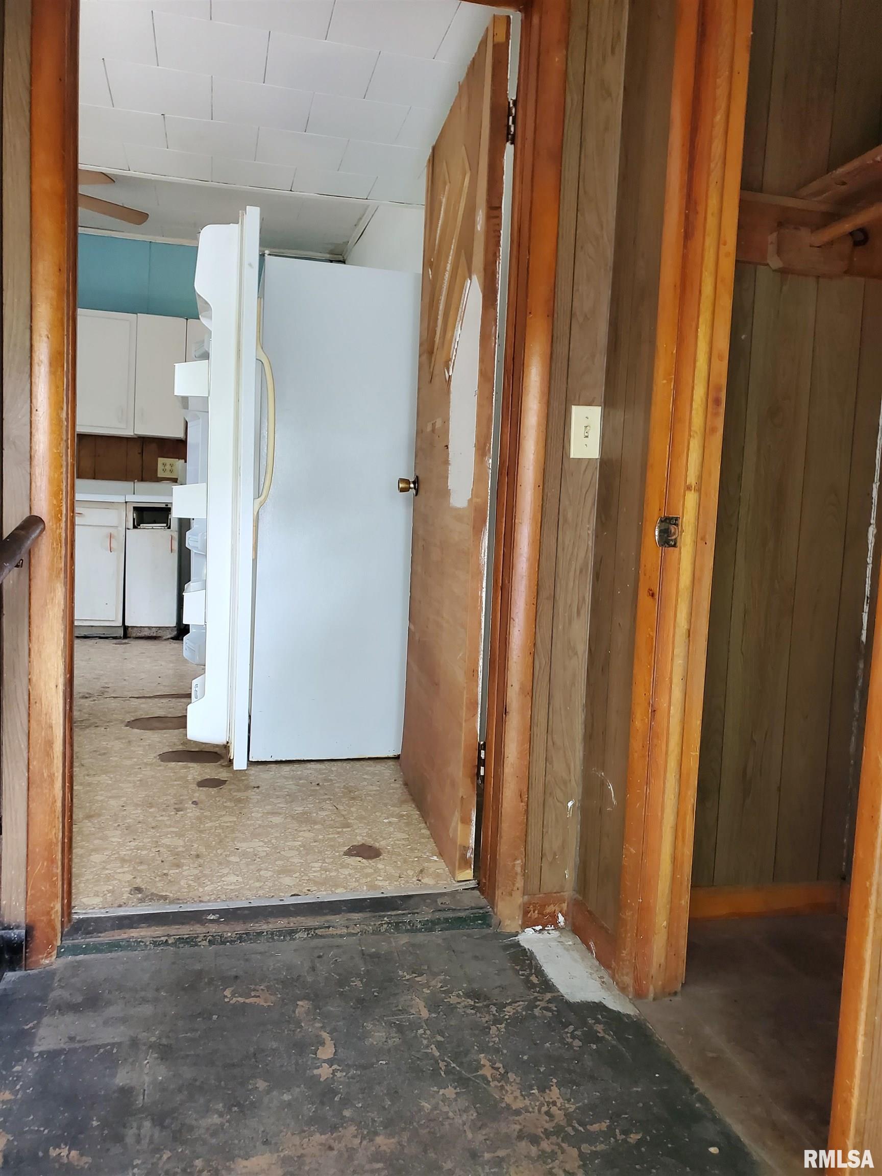 408 South State Street Christopher, IL 62822 - Photo 9 of 21