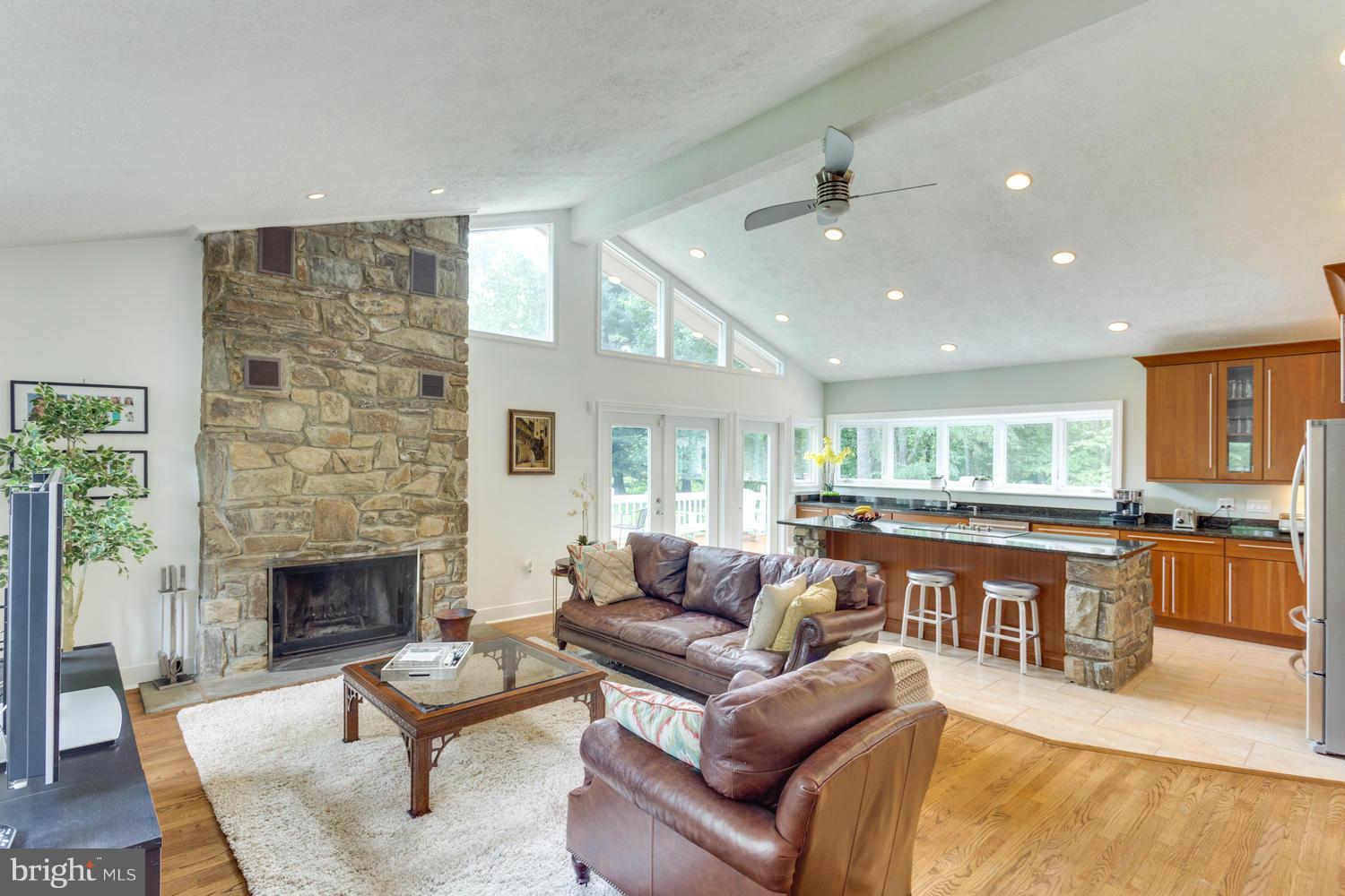 7801 Brickyard Road Potomac, MD 20854 - Photo 9 of 25 Family Room