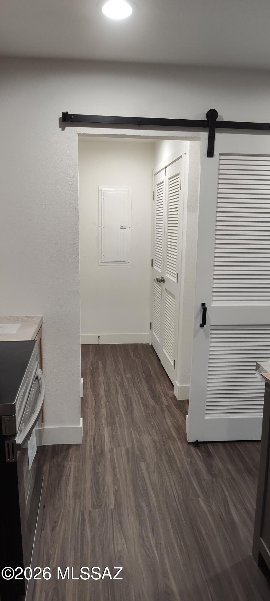 18565 West McClean Road Marana, AZ 85653 - Photo 32 of 37 a view of walk in closet with empty racks