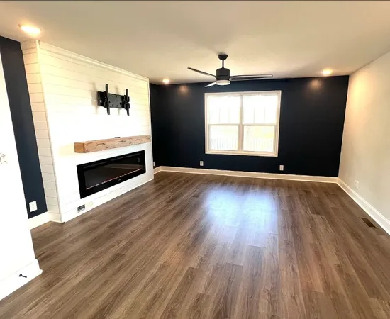 $1,800 | 64 West High Street, Clarksville, TN 37040