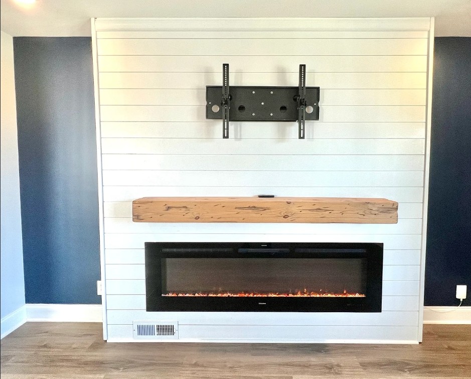 64 West High Street Clarksville, TN 37040 - Photo 4 of 18 a close view of a fireplace