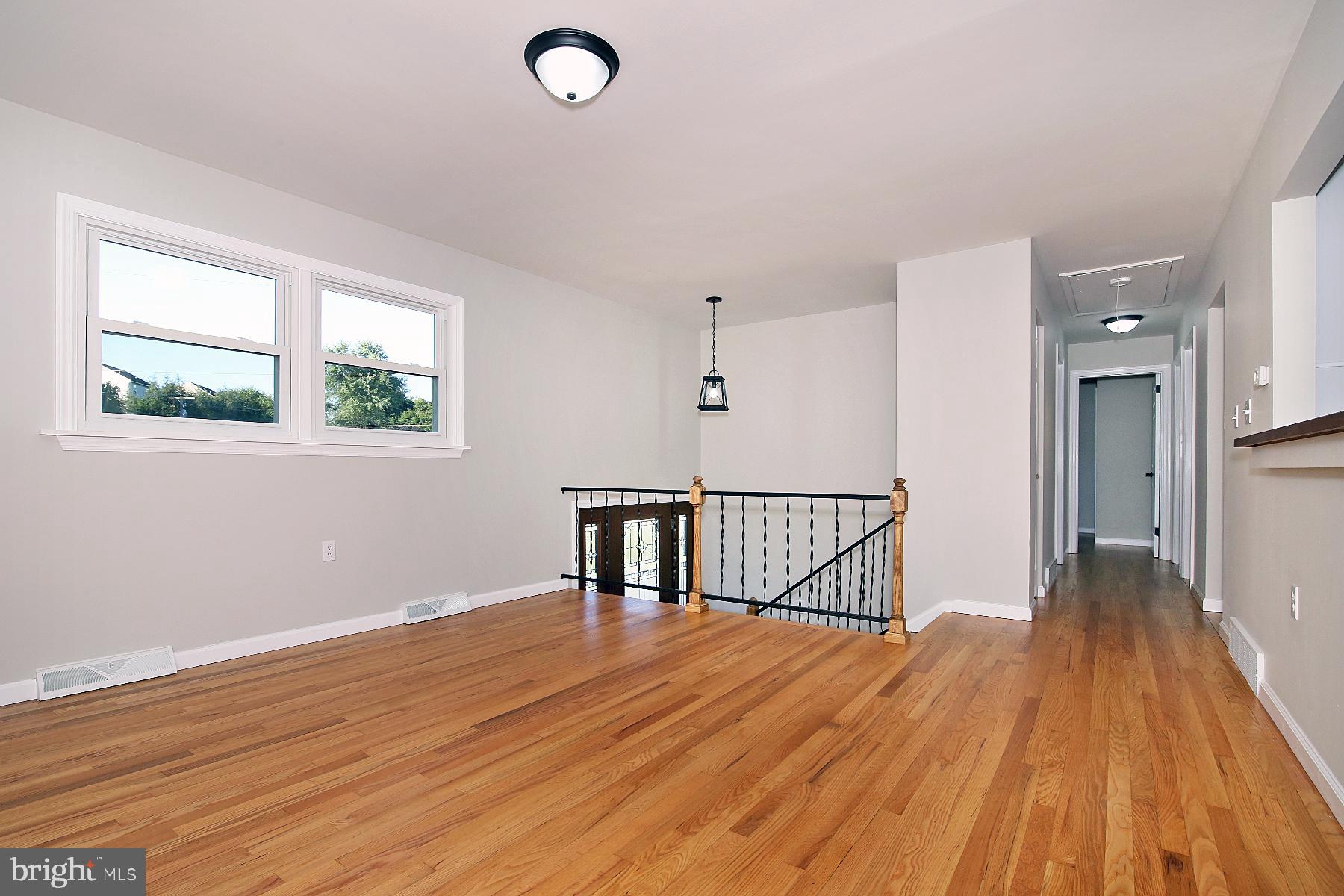 227 Myrtle Road Harrisburg, PA 17112 - Photo 9 of 34 Gallery Image 9