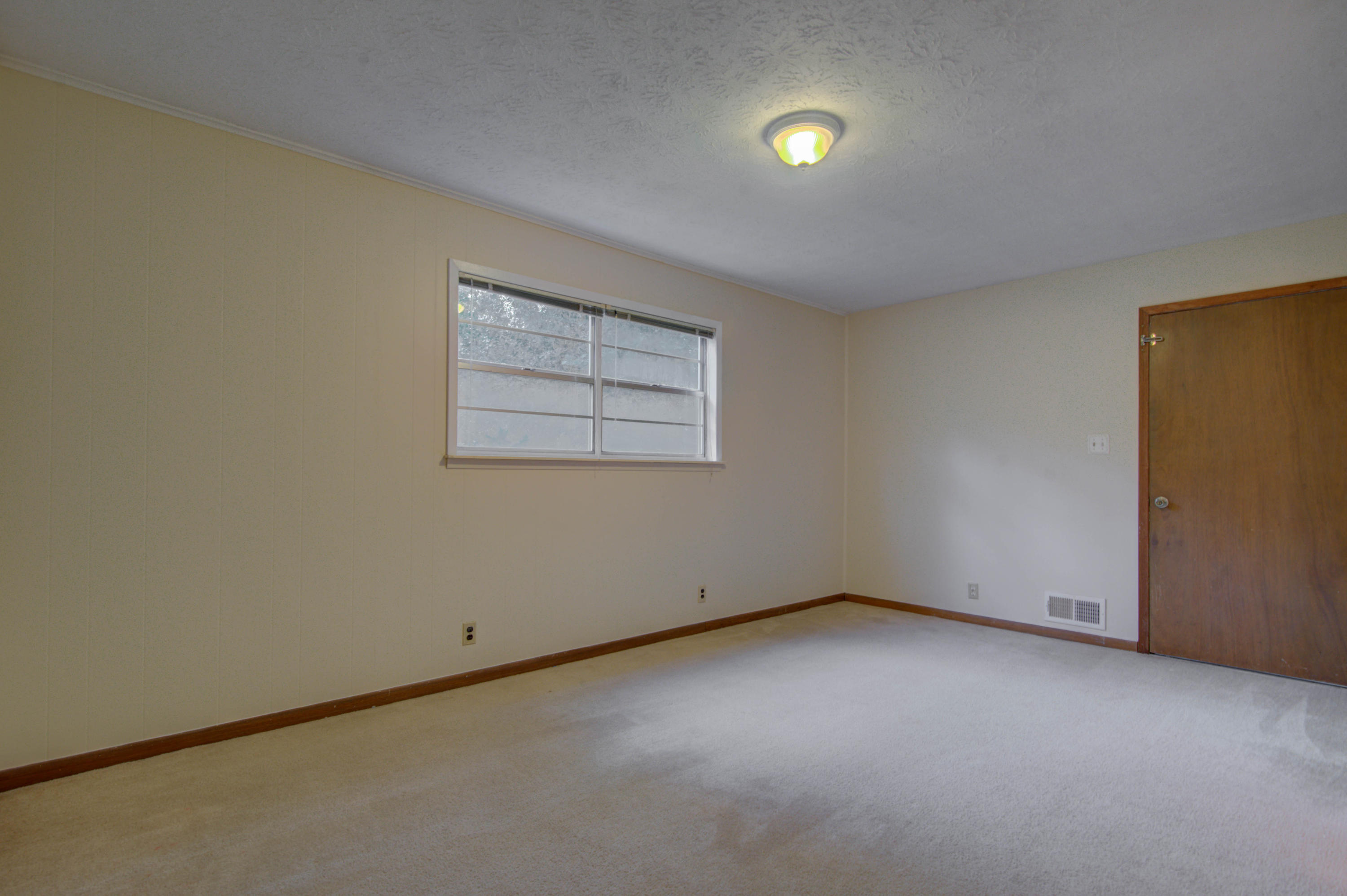 229 Alhambra Road Oak Ridge, TN 37830 - Photo 17 of 22 17