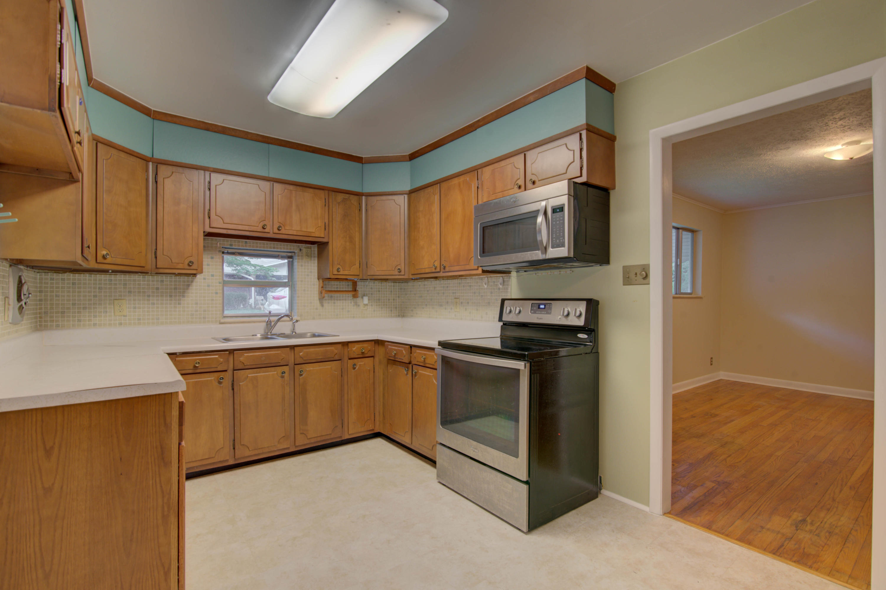 229 Alhambra Road Oak Ridge, TN 37830 - Photo 5 of 22 6