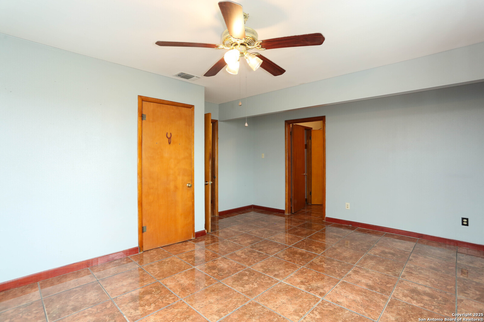 10705 Highway 16 Poteet, TX 78065 - Photo 14 of 31