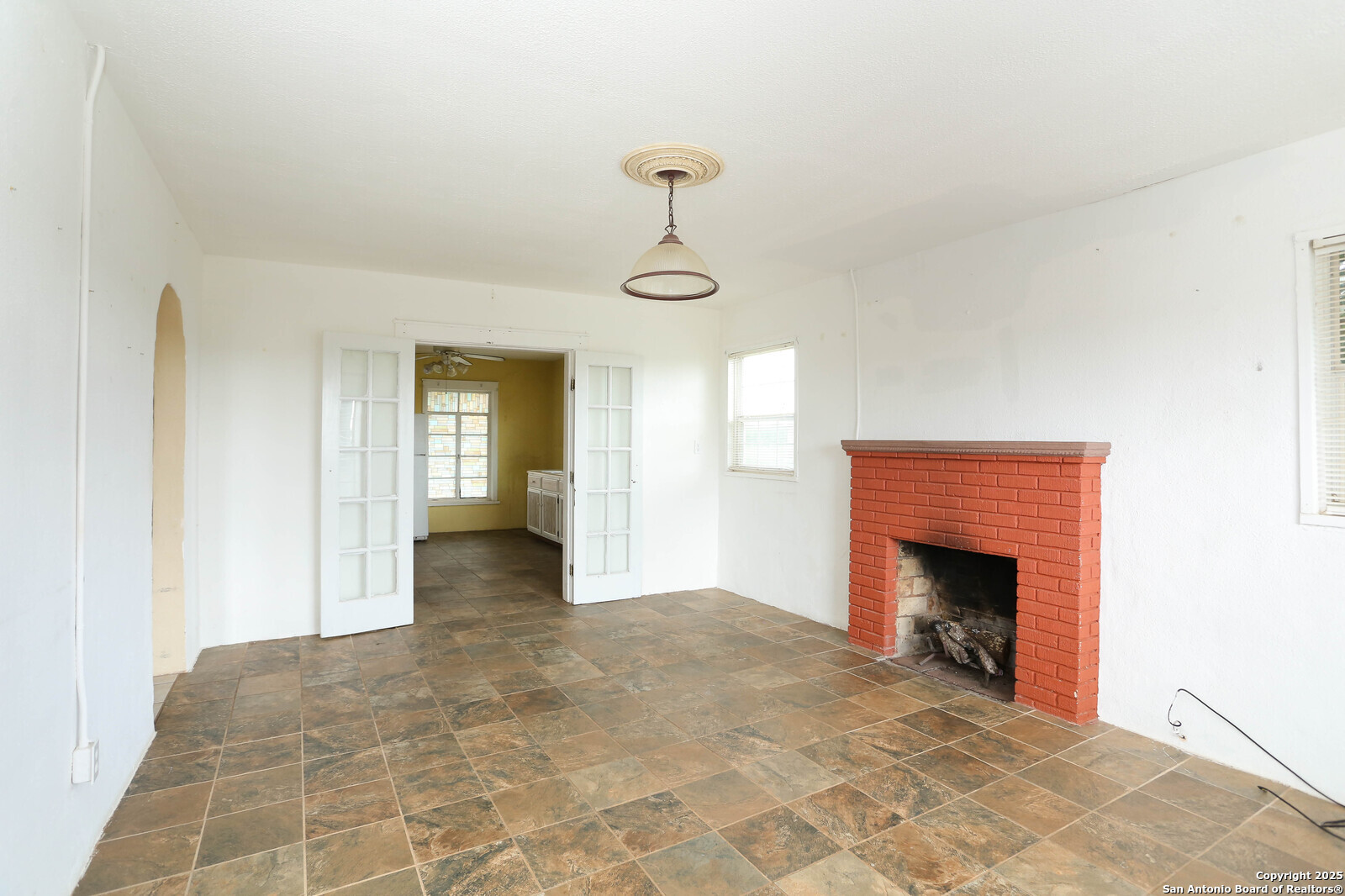 10705 Highway 16 Poteet, TX 78065 - Photo 18 of 31