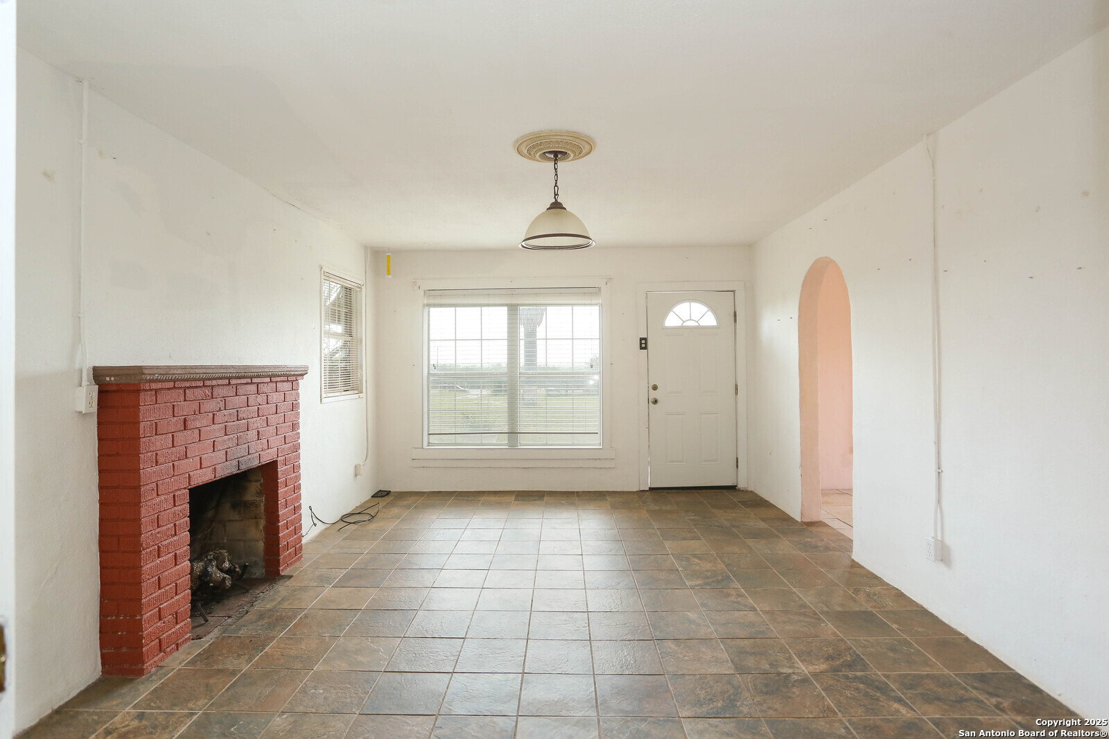 10705 Highway 16 Poteet, TX 78065 - Photo 19 of 31