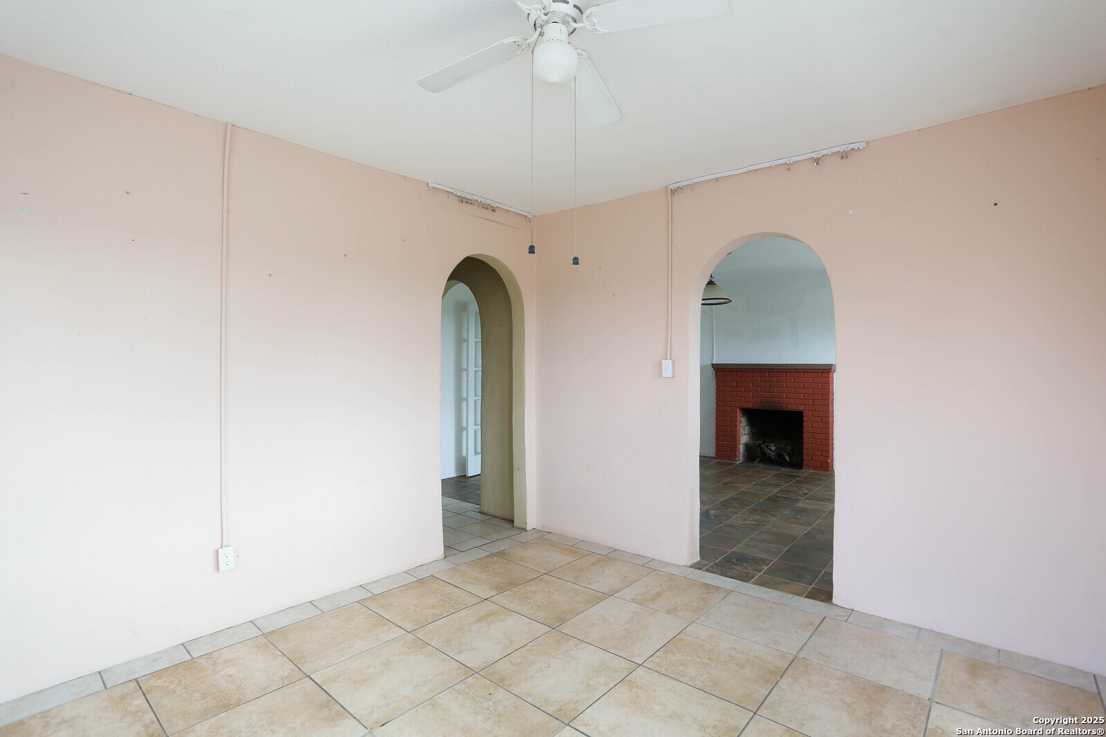 10705 Highway 16 Poteet, TX 78065 - Photo 21 of 31