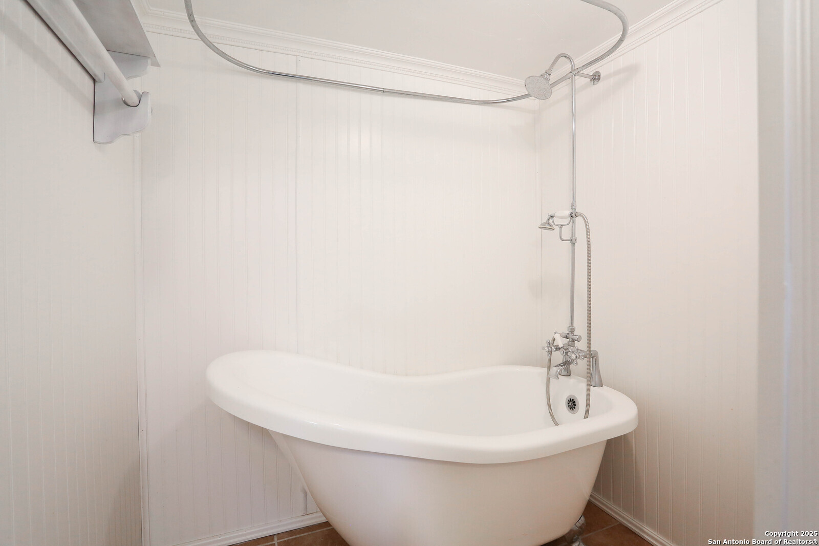 10705 Highway 16 Poteet, TX 78065 - Photo 10 of 31