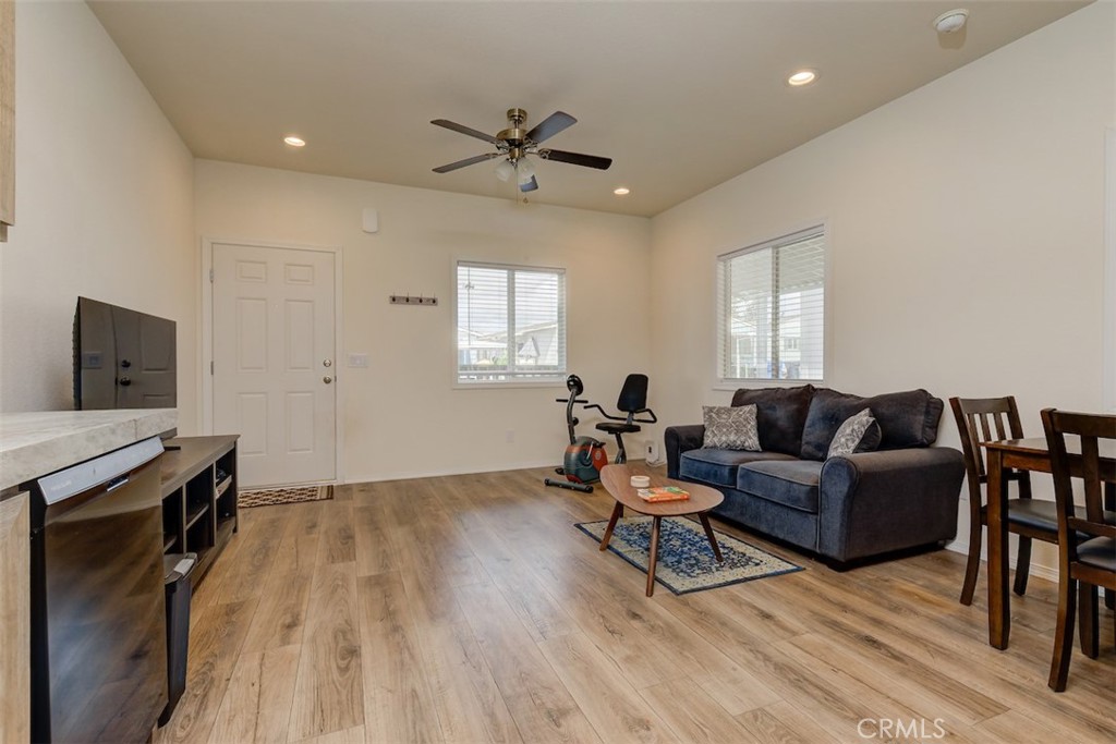 1354 Elliott Road, Unit 9 Paradise, CA 95969 - Photo 14 of 36