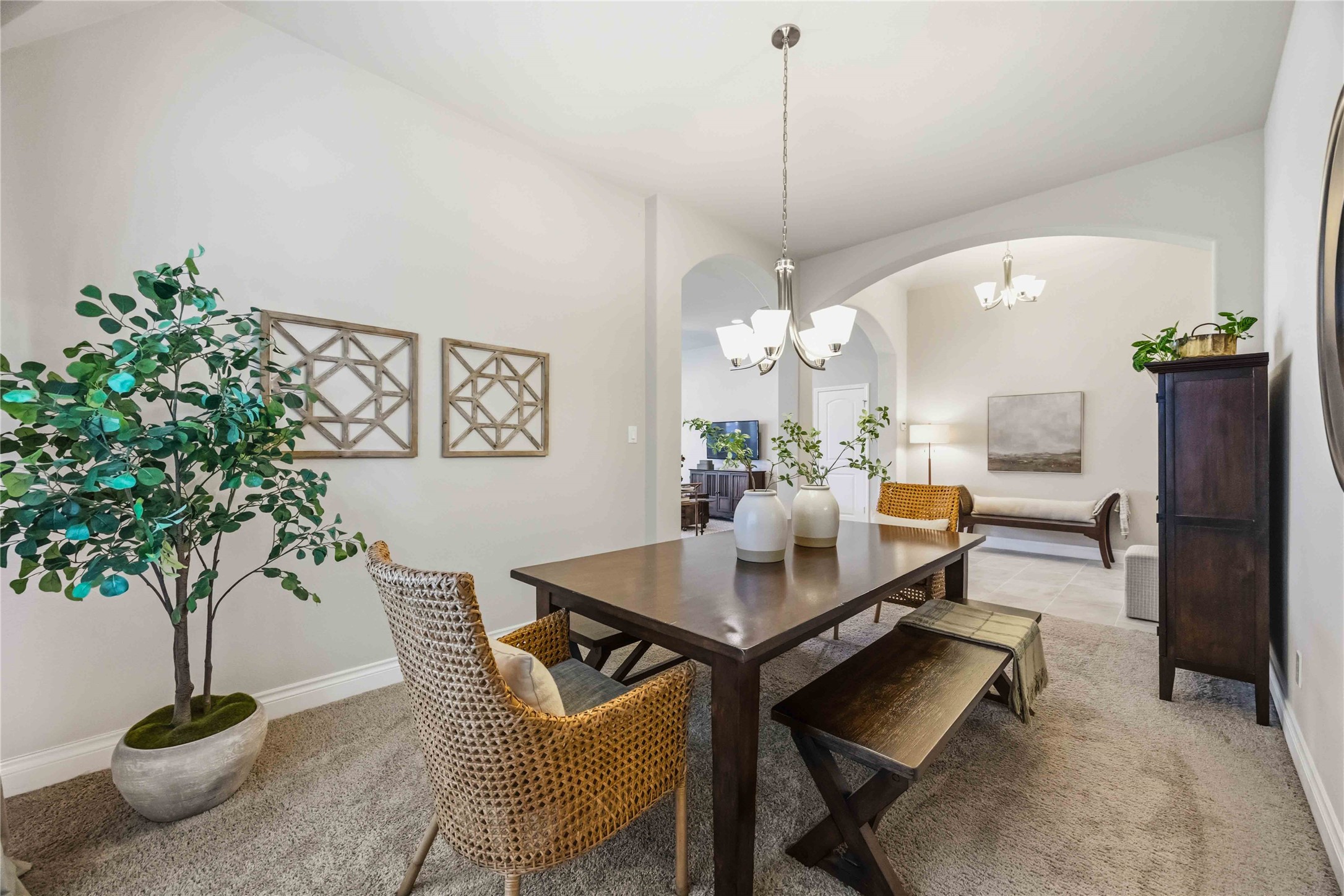 2909 Oakmist Ridge Lane Pearland, TX 77584 - Photo 9 of 25 Dining room.