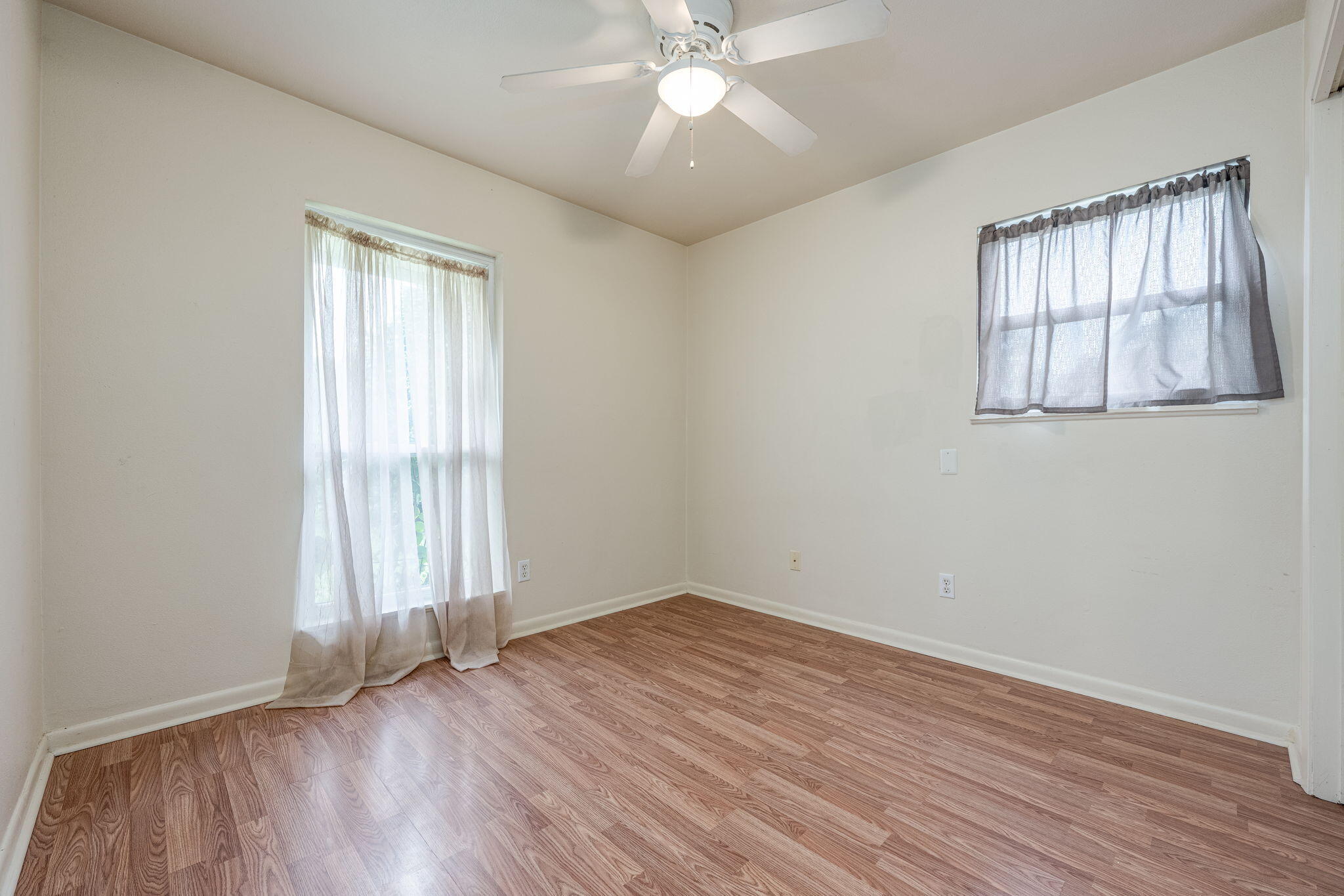502 Forrest Court Crestview, FL 32539 - Photo 26 of 38 502 Forrest Ct-Crestview-28