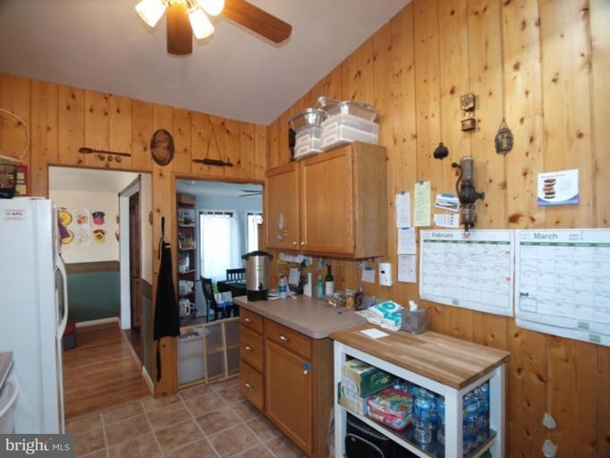 711 North Belgrade Road Silver Spring, MD 20902 - Photo 1 of 25 a kitchen that has a lot of cabinets in it