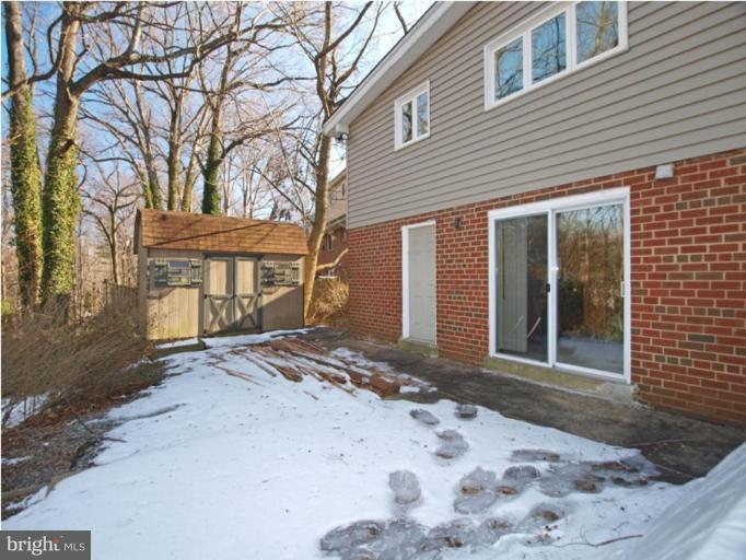 711 North Belgrade Road Silver Spring, MD 20902 - Photo 7 of 25 a front view of a house with a yard