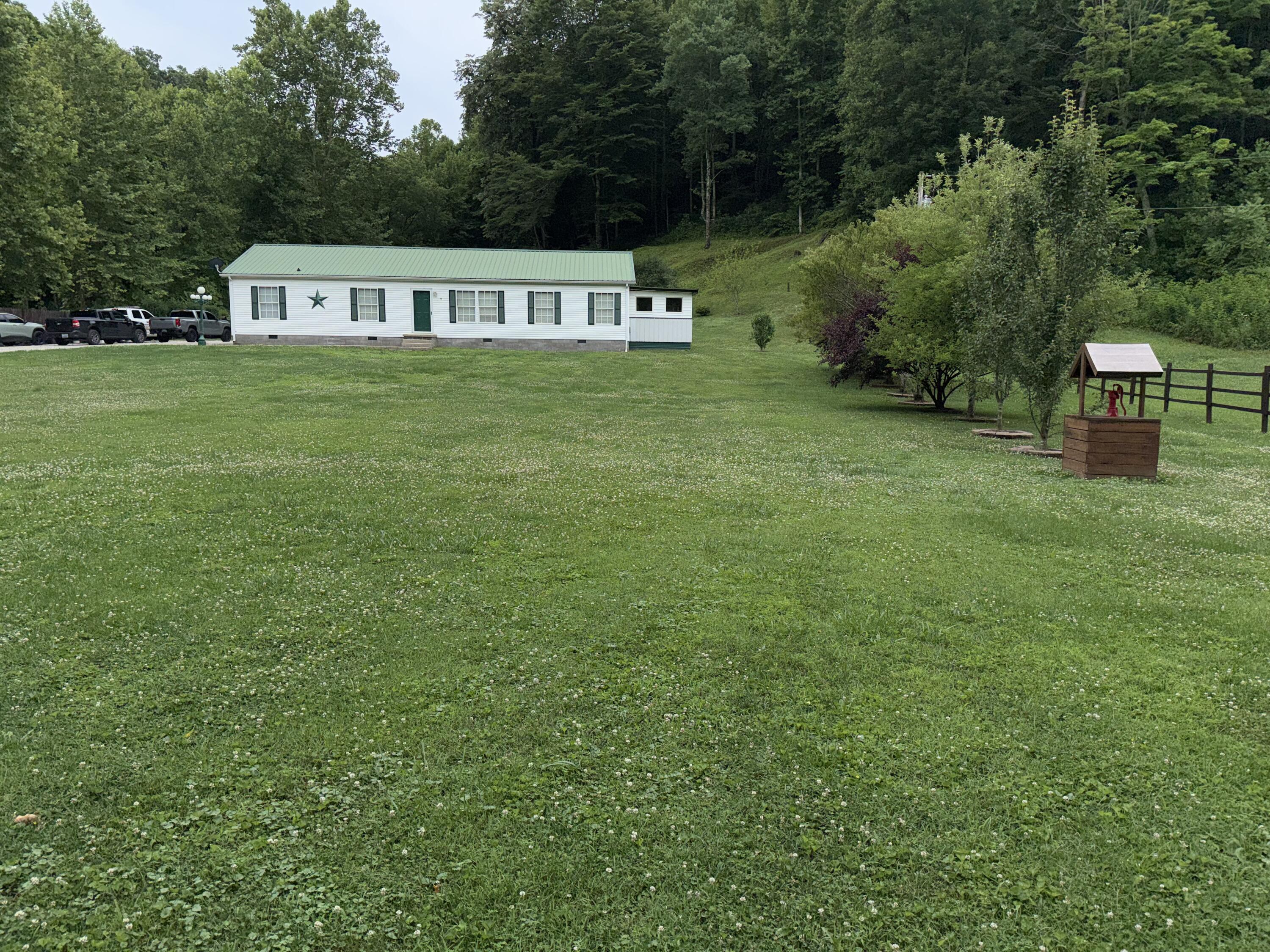 75 Cornwell Sta Road Frenchburg, KY 40322 - Photo 2 of 50 IMG_8432
