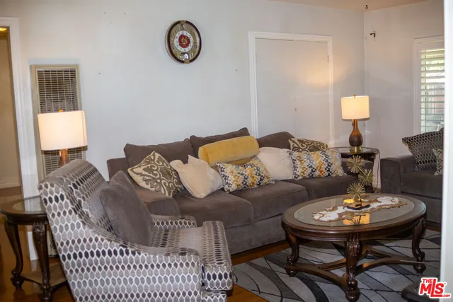 a view of a livingroom with furniture