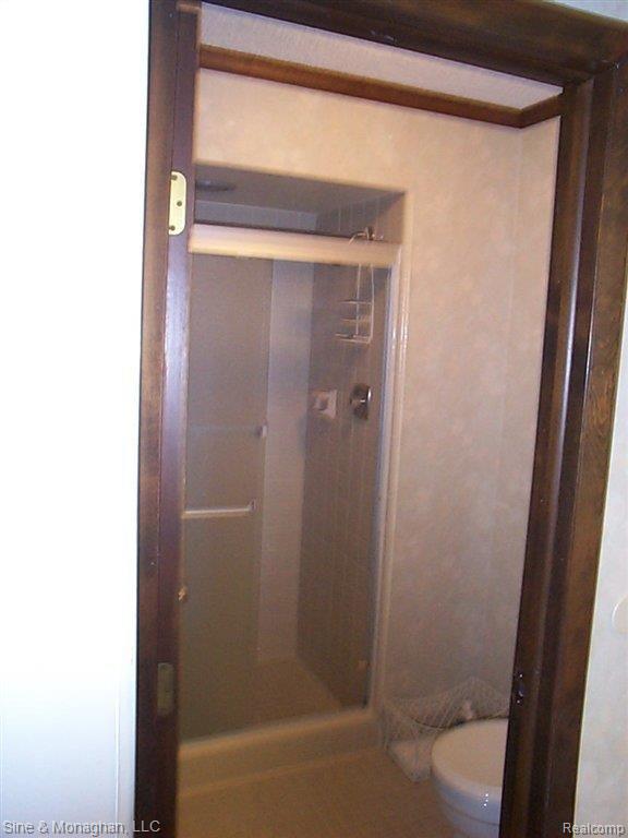 1715 River Road, Unit 24 St. Clair, MI 48079 - Photo 10 of 30 10 MASTER BATH 1715 River #24.JP