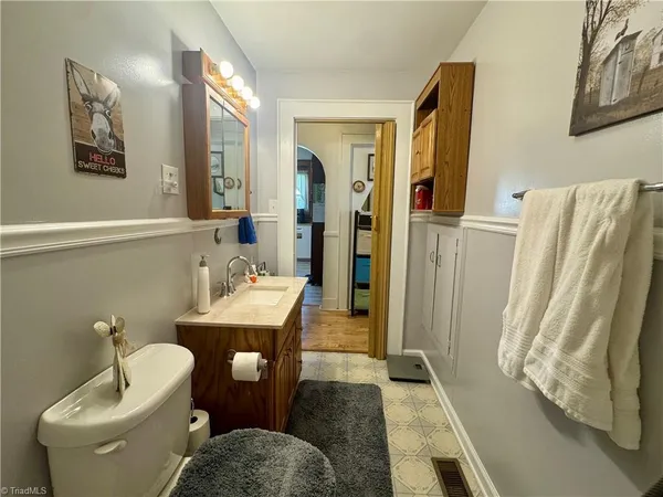 $189,000 | 1953 Boone Trail, North Wilkesboro, NC 28659