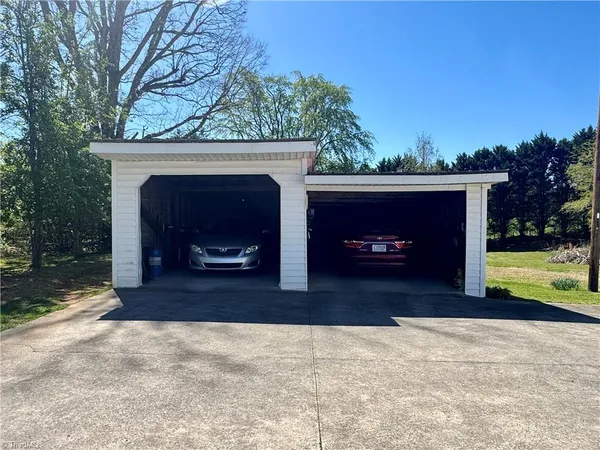 $189,000 | 1953 Boone Trail, North Wilkesboro, NC 28659