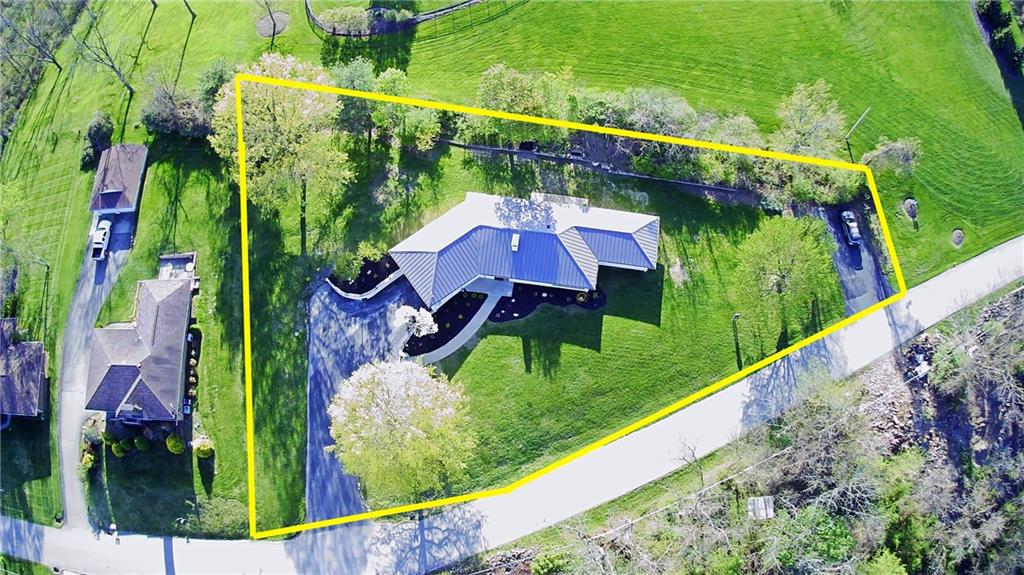 12 Crestvue Road Washington, PA 15301 - Photo 3 of 37 Gallery Image 3