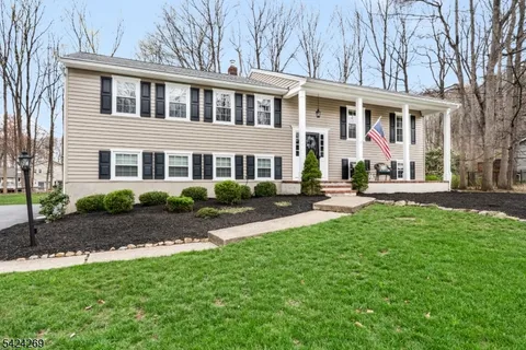 $799,000 | 3 Beaver Dam Road, Randolph, NJ 07869