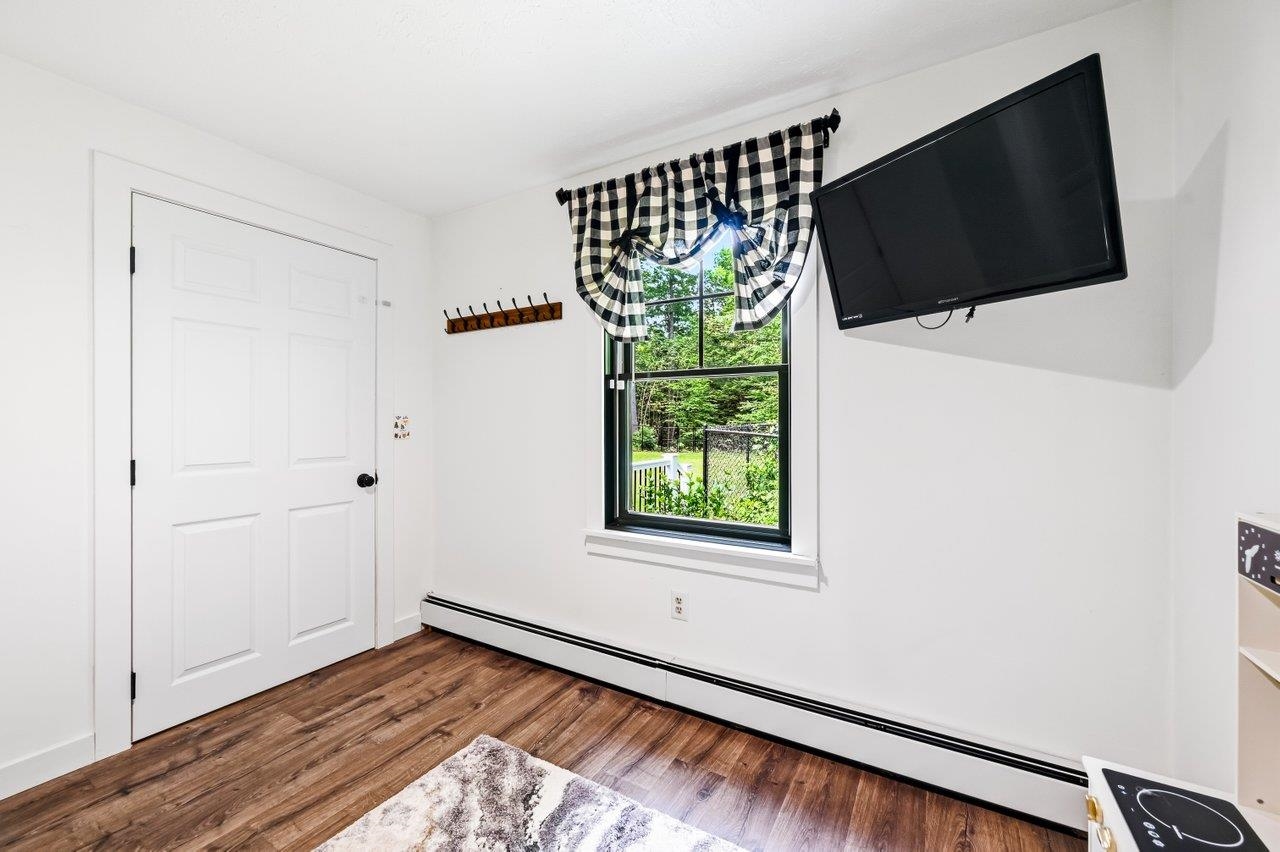 163 Nottingham Road Deerfield, NH 03037 - Photo 16 of 30