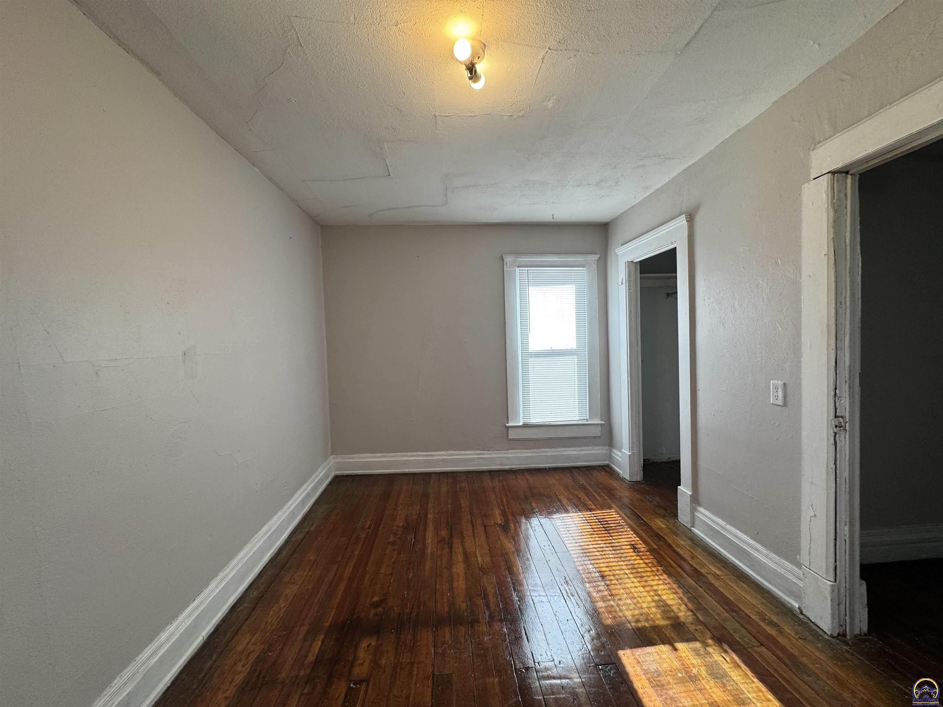 1532 Southwest Western Avenue Topeka, KS 66604 - Photo 17 of 28