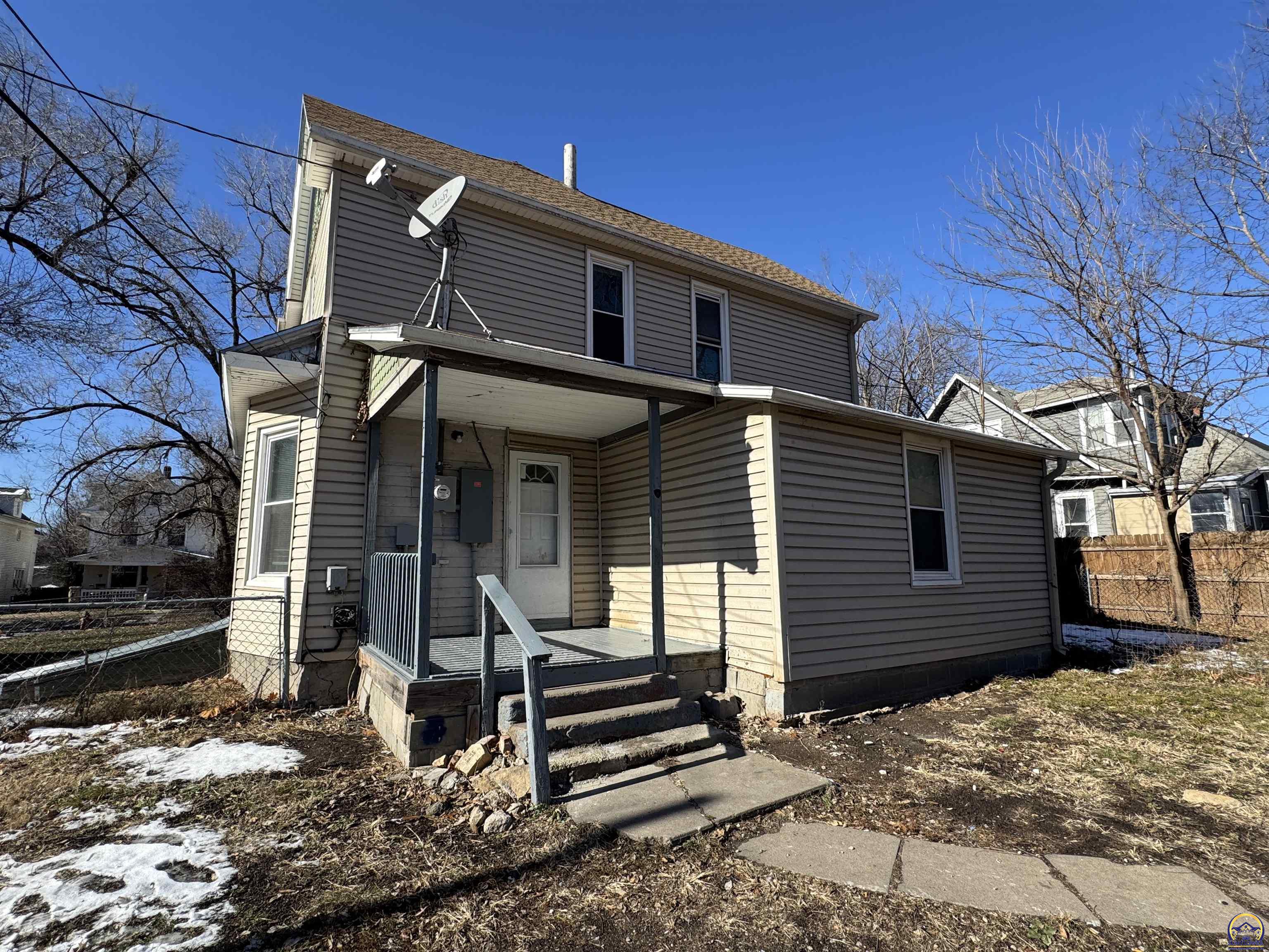 1532 Southwest Western Avenue Topeka, KS 66604 - Photo 3 of 28