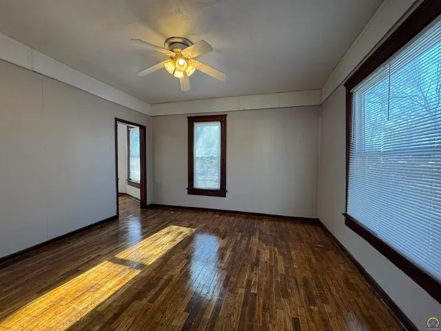 $69,000 | 1532 Southwest Western Avenue, Topeka, KS 66604