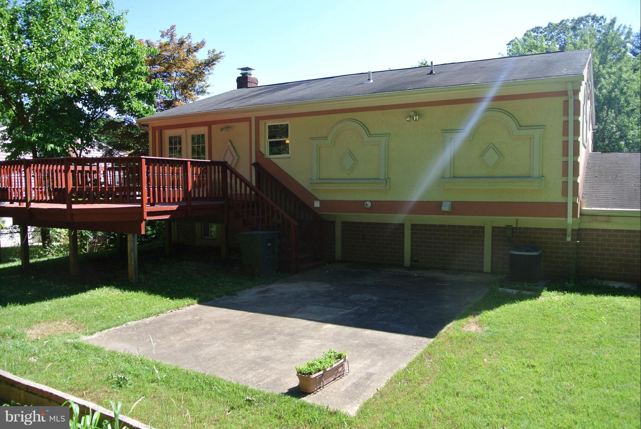 13845 Delaney Road Woodbridge, VA 22193 - Photo 3 of 22 Exterior (Rear)