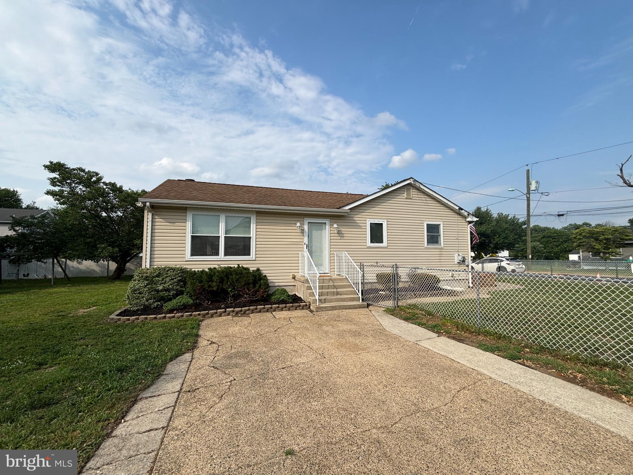 601 Dauphin Street Riverside, NJ 08075 - Photo 4 of 5