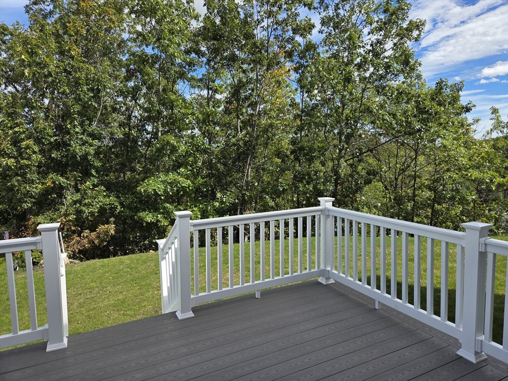 39 Kelly Lane Lynn, MA 01904 - Photo 22 of 32