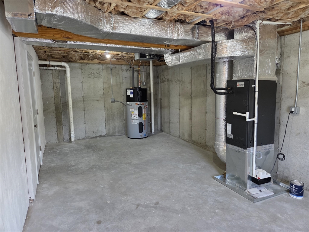 39 Kelly Lane Lynn, MA 01904 - Photo 24 of 32