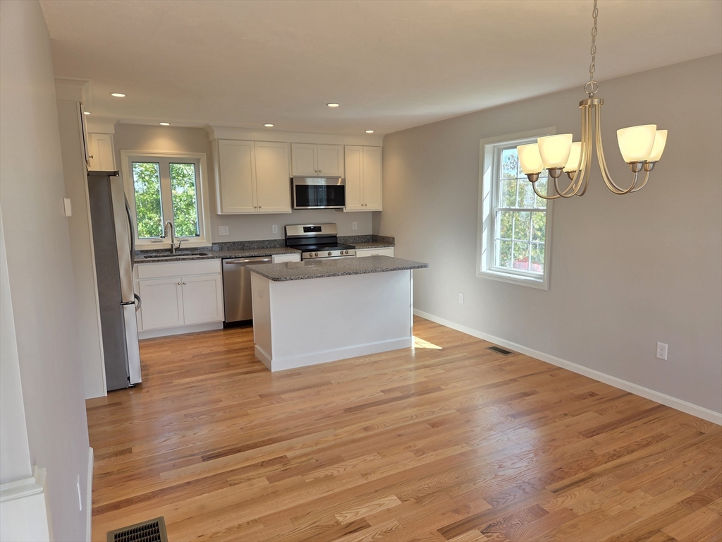 39 Kelly Lane Lynn, MA 01904 - Photo 6 of 32