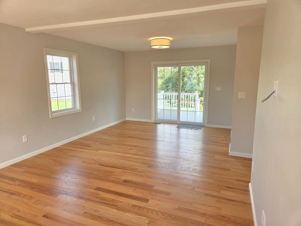 39 Kelly Lane Lynn, MA 01904 - Photo 8 of 32