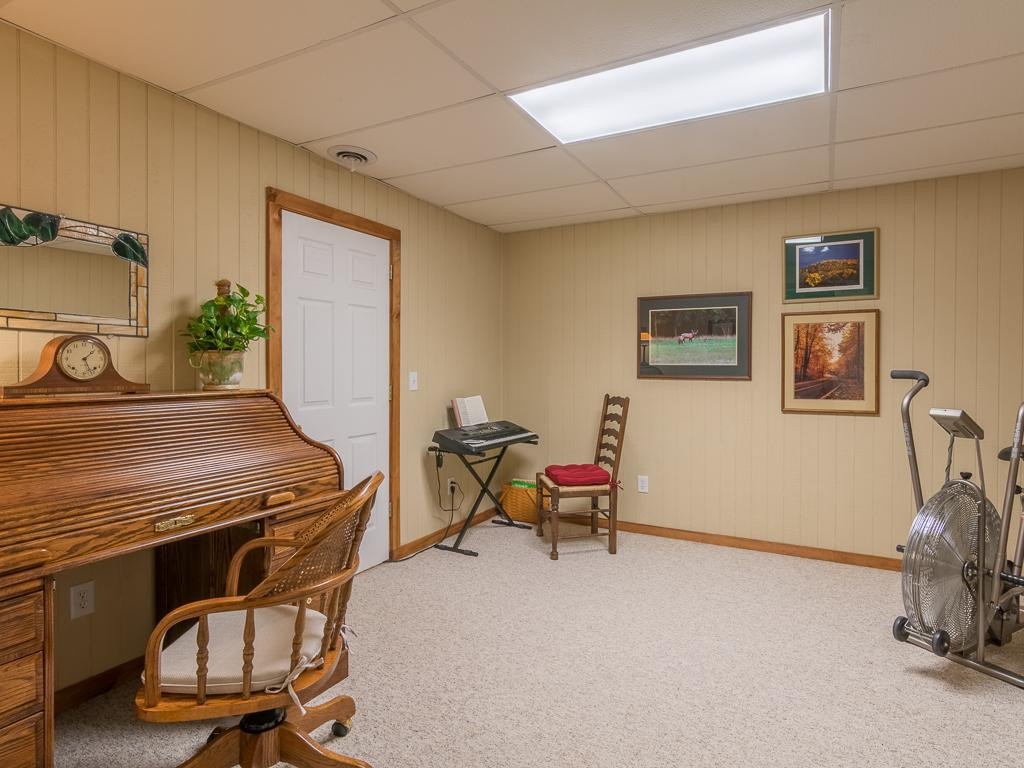1640 White Sands Road Greeneville, TN 37743 - Photo 23 of 34 Basement Finished Space