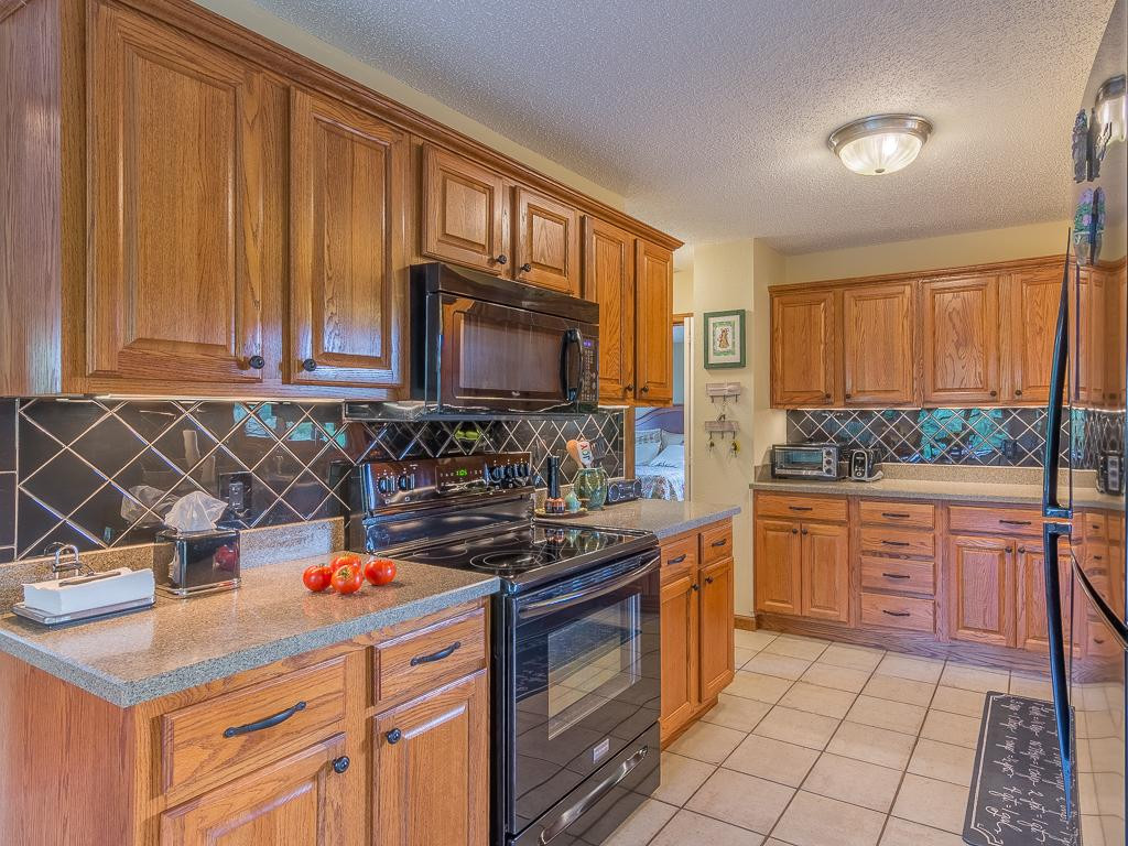 1640 White Sands Road Greeneville, TN 37743 - Photo 7 of 34 Kitchen