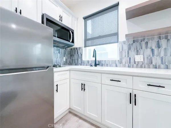 $1,950 | 305 Main Street, Unit 3, Newport Beach, CA 92661