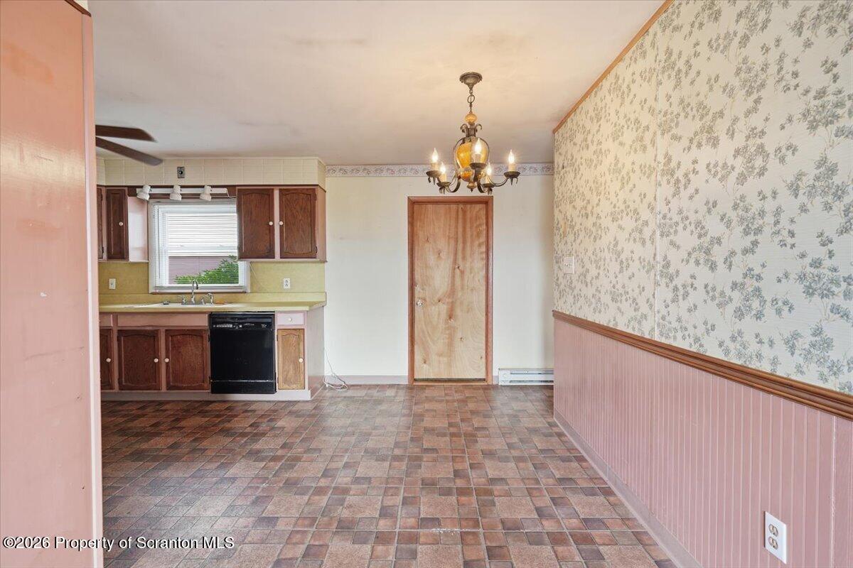 49 Hurbane Street Pringle, PA 18704 - Photo 23 of 50 21-49_Hurbane_Street_Pringle_021