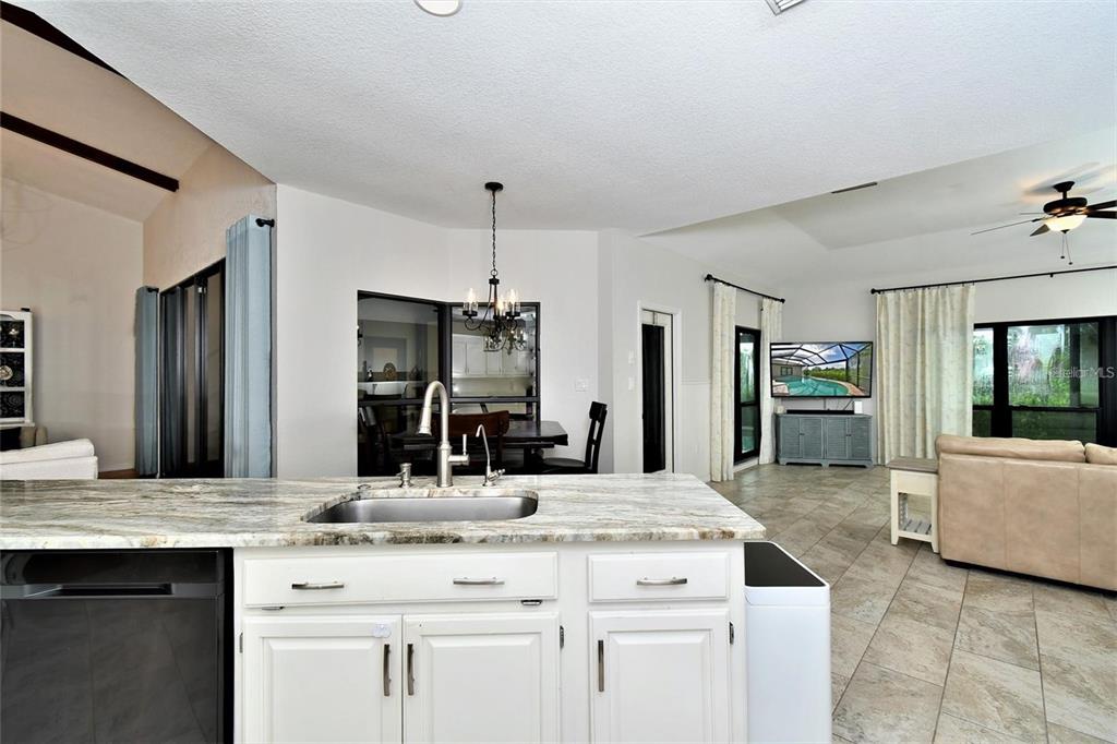 355 Trieste Drive Punta Gorda, FL 33950 - Photo 17 of 59