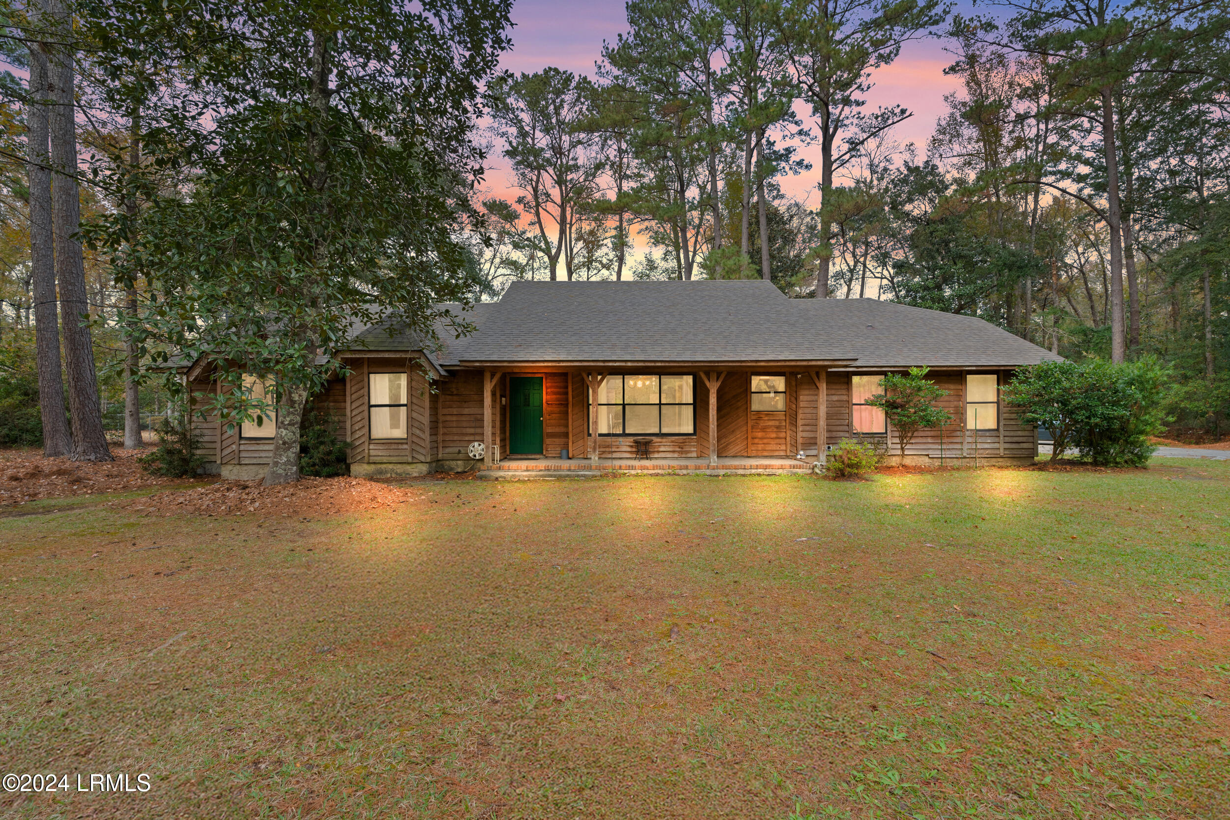 200 Barry Avenue Hampton, SC 29924 - Photo 1 of 38 Front View