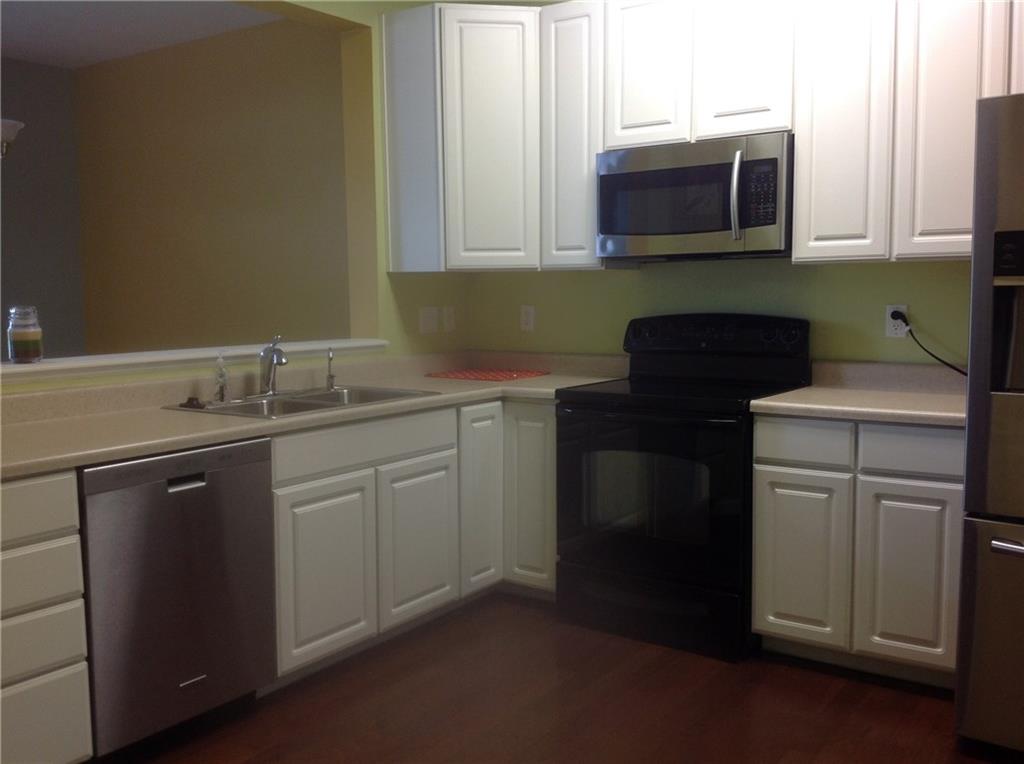 9760 Highpoint Ridge Drive, Unit 101 Fishers, IN 46037 - Photo 4 of 42