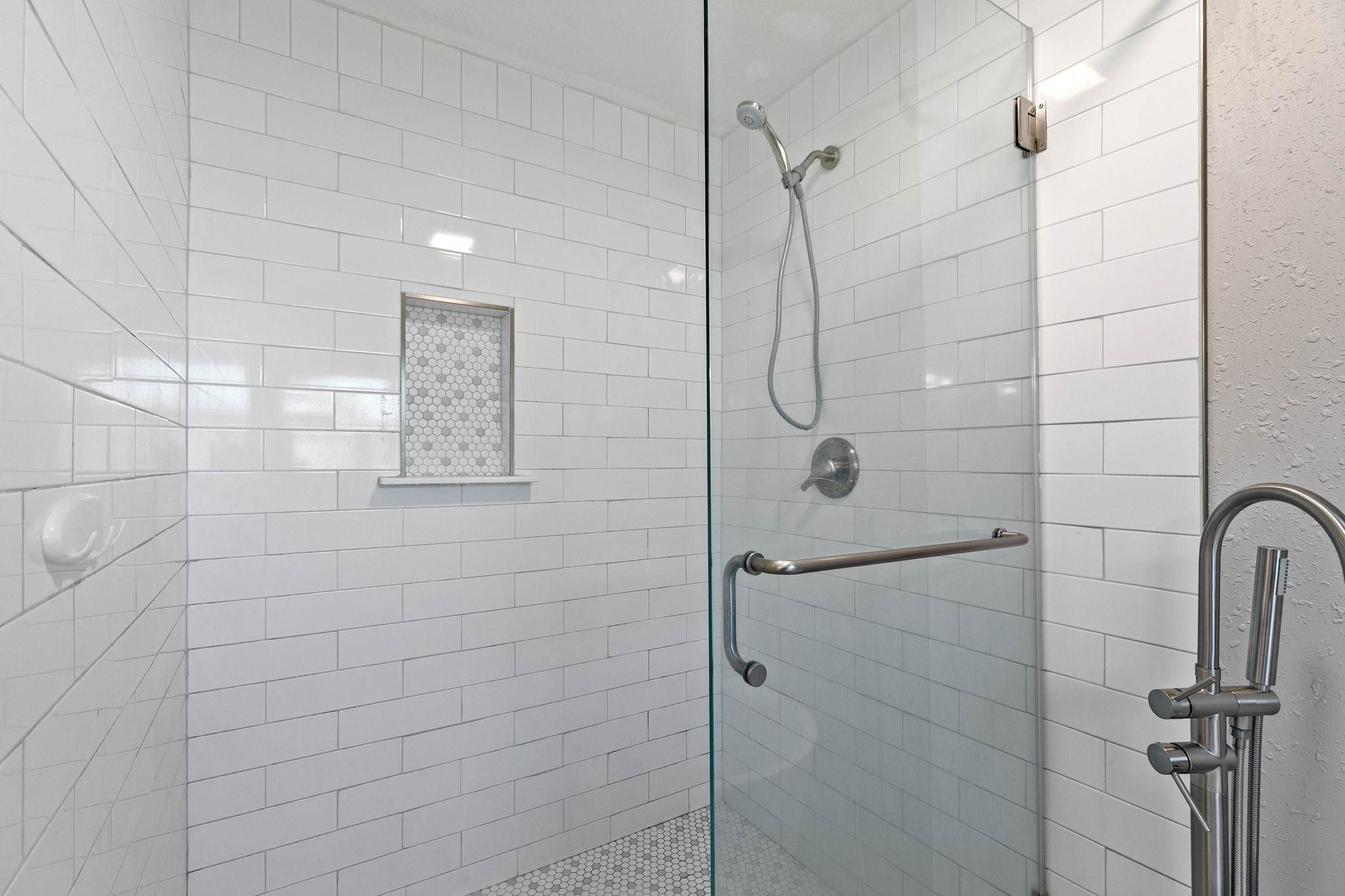 16796 Thompson Road Loxley, AL 36551 - Photo 44 of 93 Bathroom